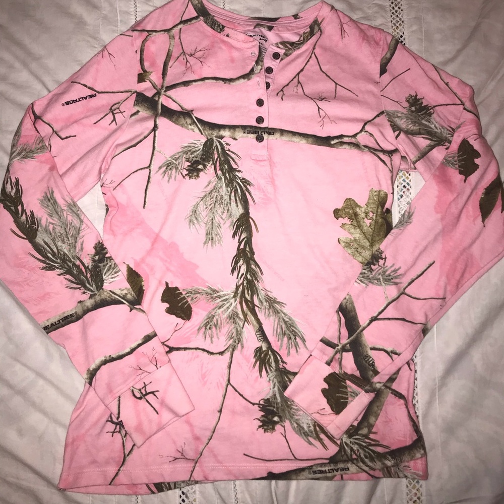 Women’s RealTree Camo Long Sleeve Top